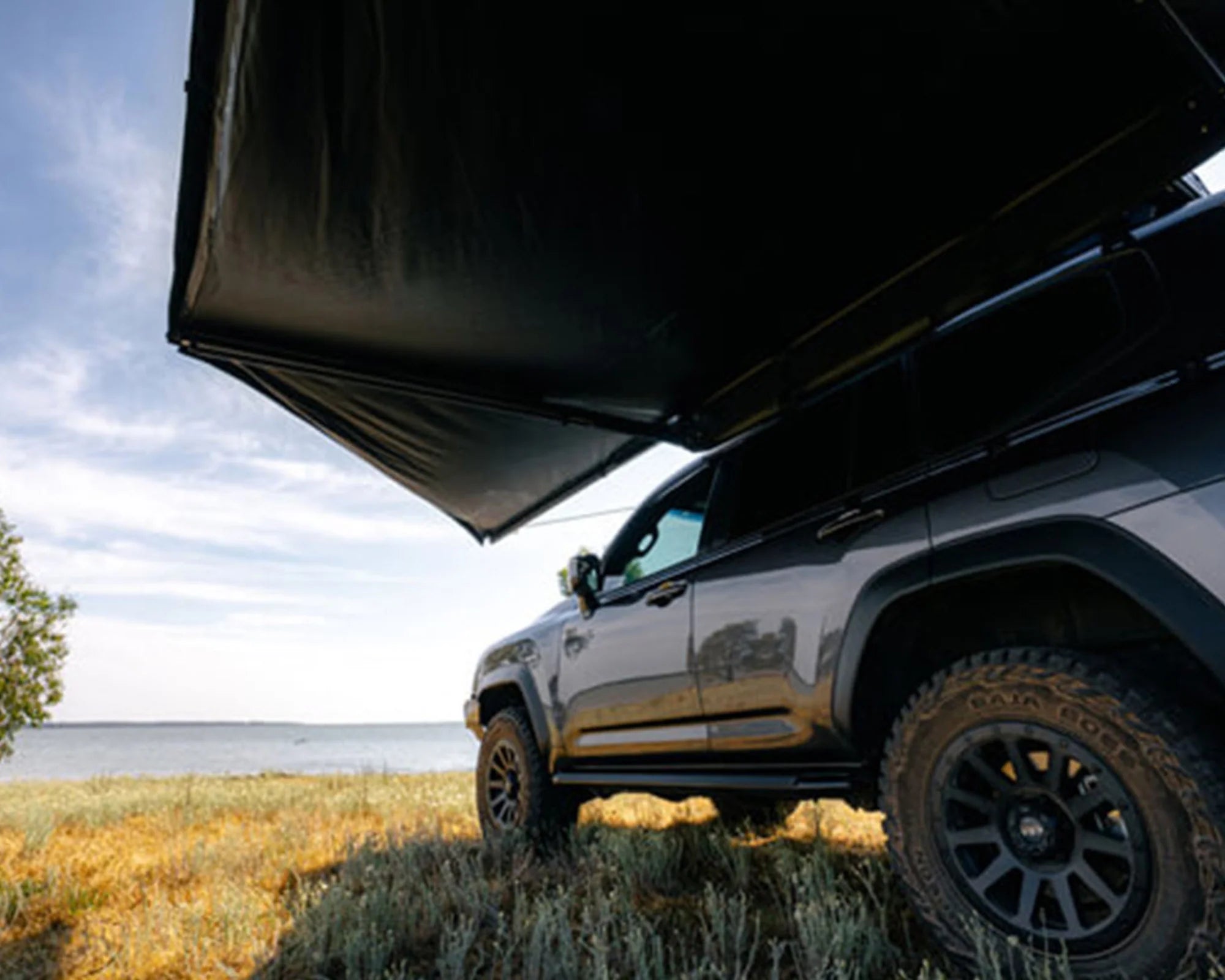 Iron Man - DeltaWing 180° Awning