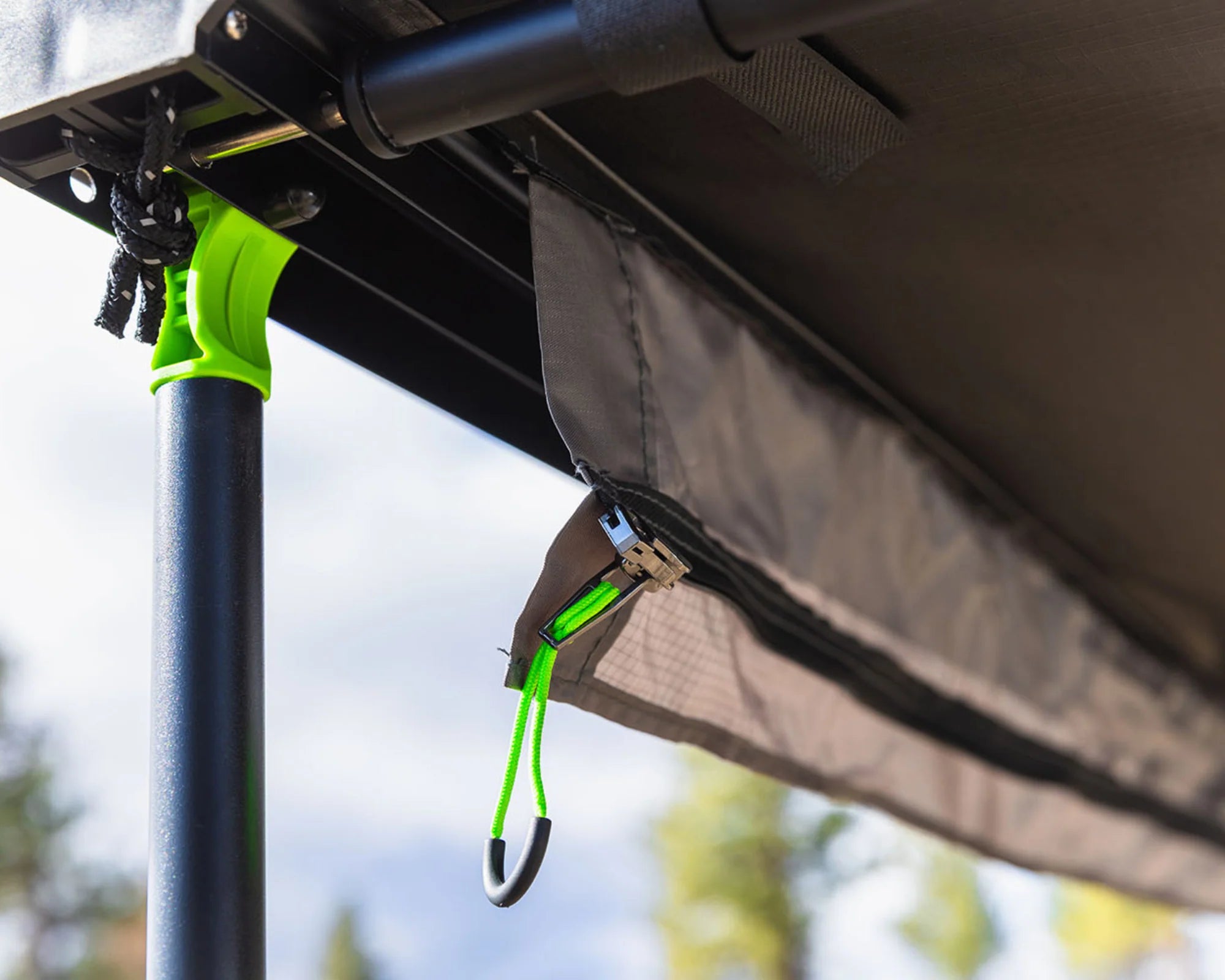 Iron Man - DeltaWing 90° Awning