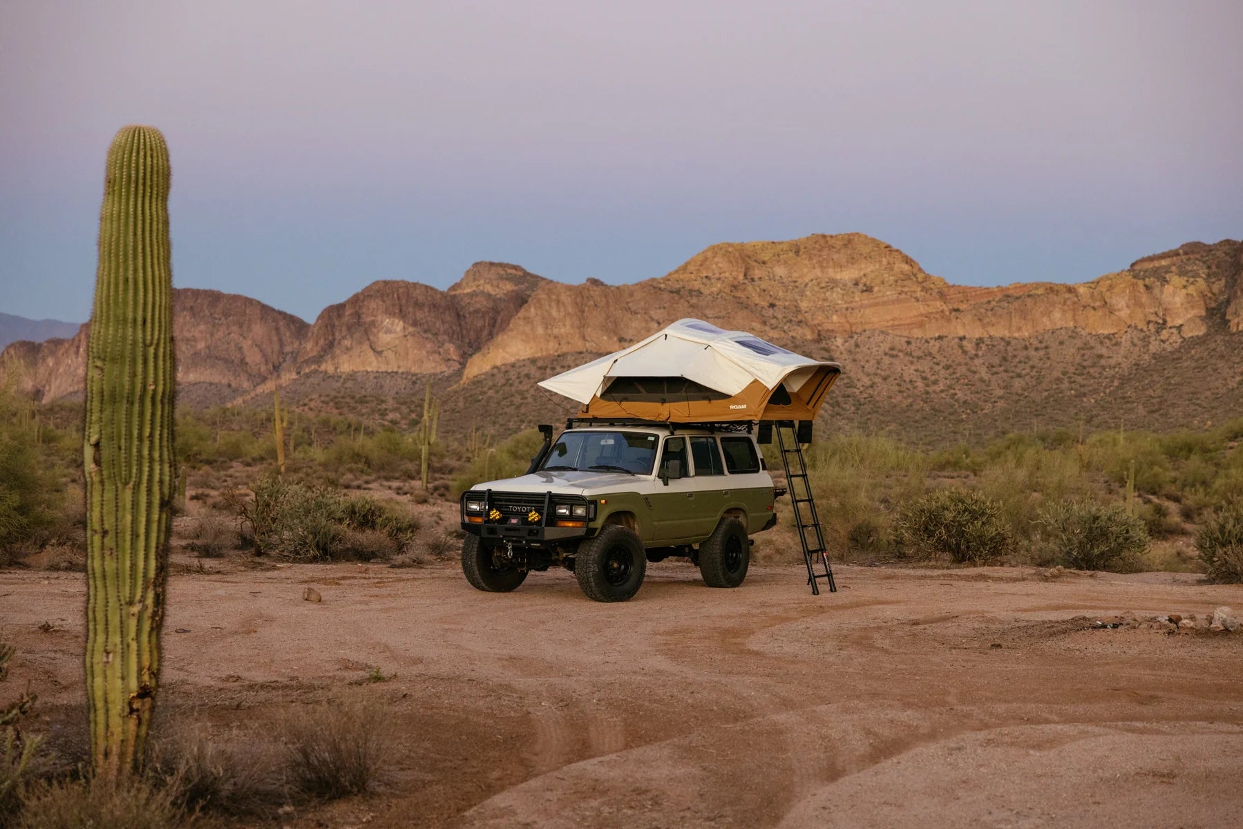 ROAM - Vagabond XL 2.0 Rooftop Tent