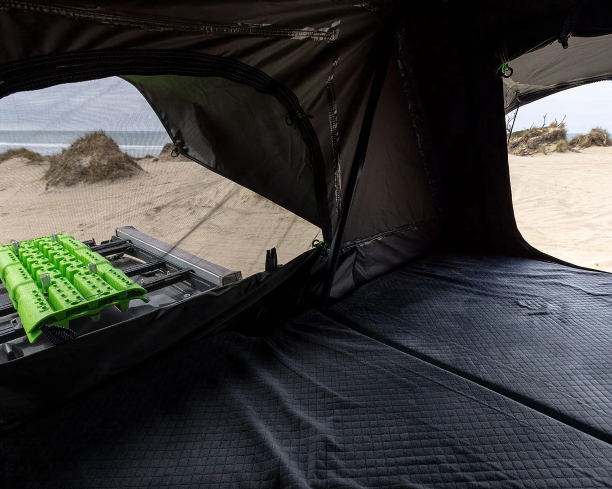 Iron Man - Ursa 1300 Rooftop Tent
