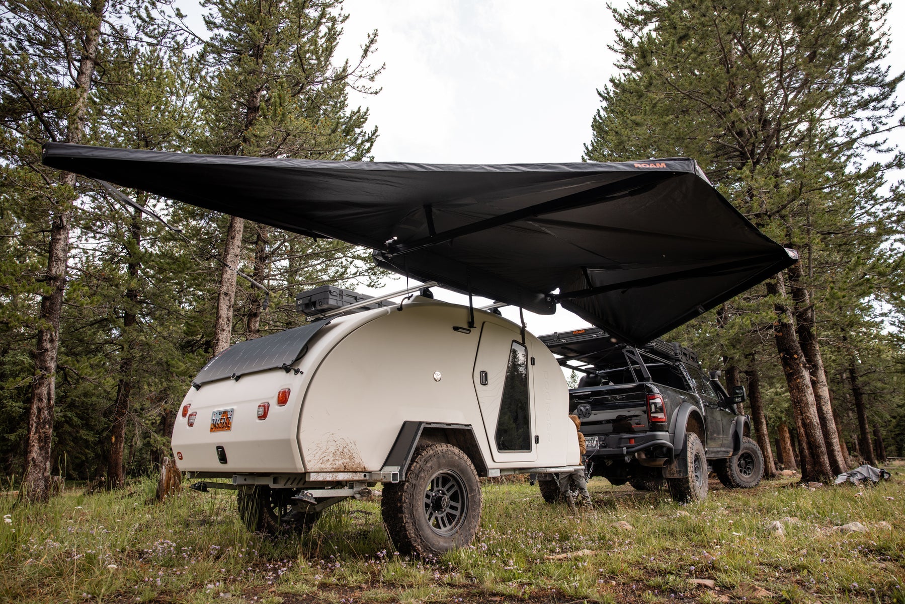 ROAM - ARC 180 AWNINGS