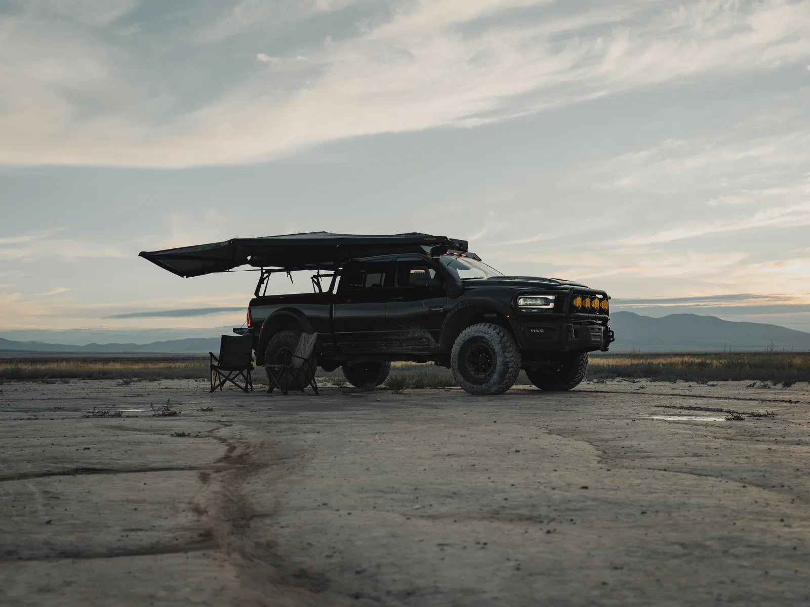 ROAM - ARC 180 AWNINGS